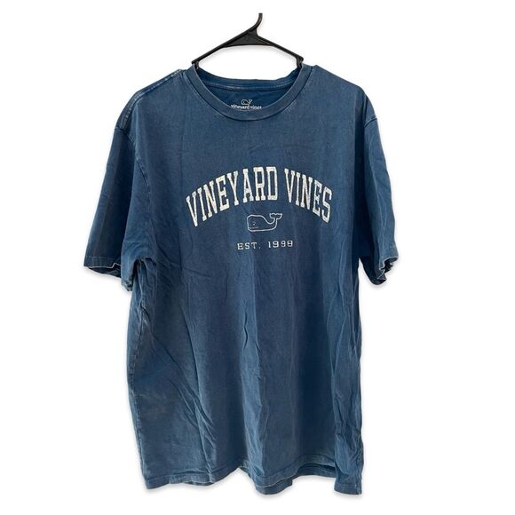 EUC Vineyard Vines Men’s T-Shirt XL Distressed Blue with Whale Logo - Picture 1 of 3